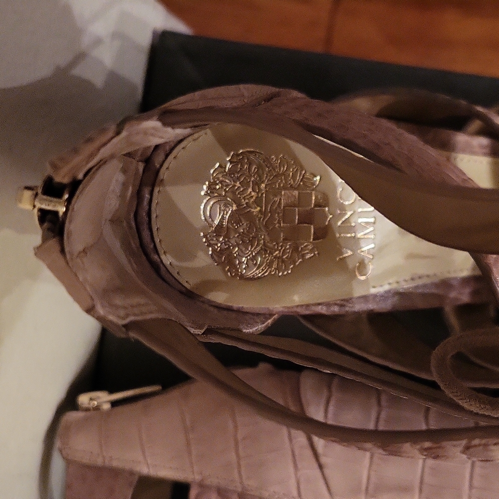 Sandal - Picture 4 of 4